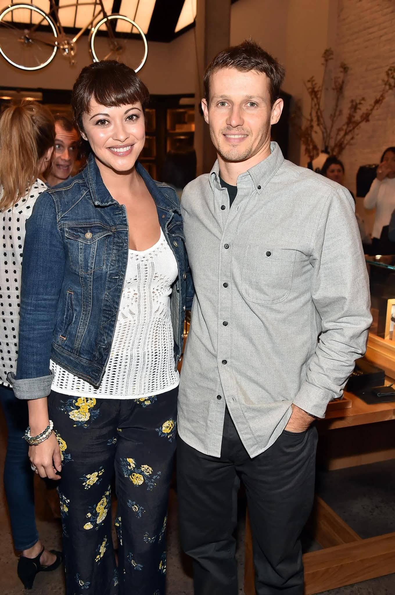 Donnie Wahlberg Finally Reveals the Truth About Tom Selleck & Bridget Moynahan!