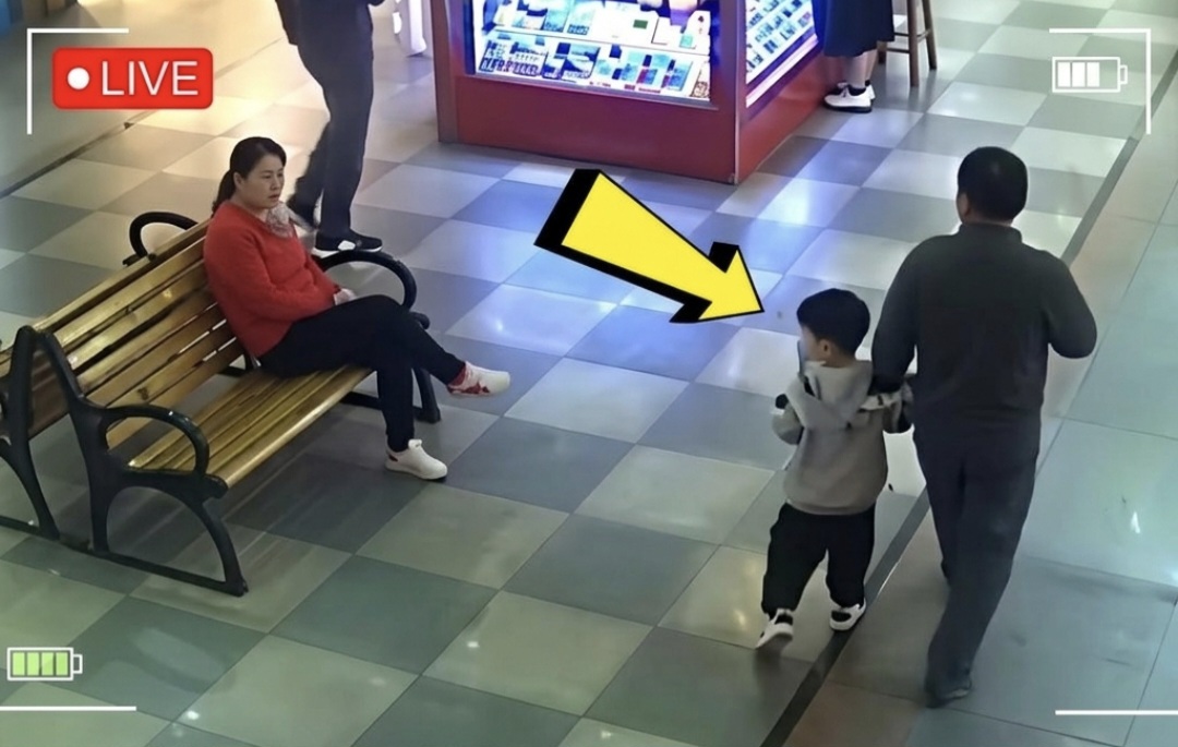 9 muaj pas rrëmbimit, babai përballet papritur me djalin në qendër tregtare – moment që i ndryshoi jetën!