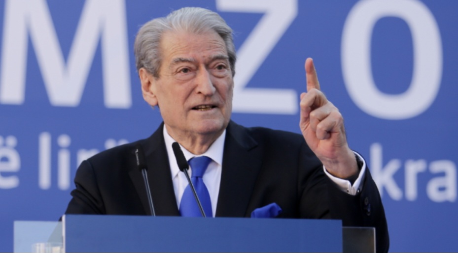 Pak orë para protestës, Berisha nxjerr skenarin që po trondit politikën!