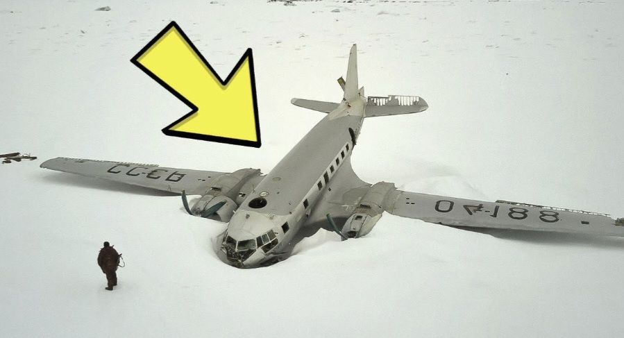 Shkencëtarët zbulojnë një aeroplan të varrosur në Antarktidë – ajo që u gjet brenda habit ekspertët!